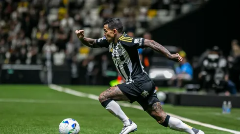 Atacante poderá reencontrar o Cruzeiro atuando pelo Galo (Foto: Fernando Moreno/AGIF)