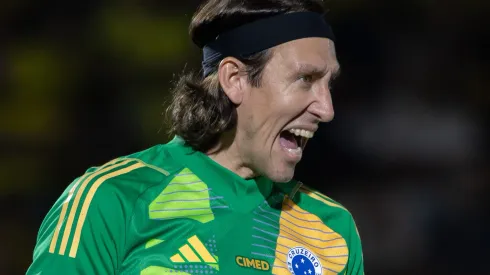 Cássio durante partida contra o Mirassol, no Estádio José Maria de Campos Maia pelo Brasileirão..