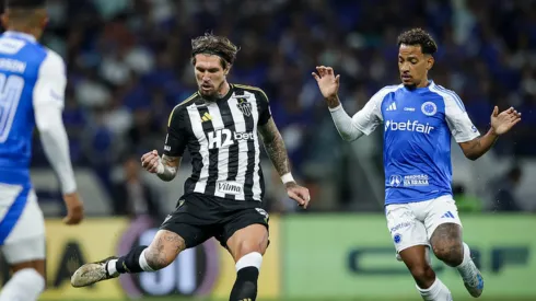 Zagueiro é um do que não perdeu jogos contra o Cruzeiro na carreira (Foto: Pedro Souza / Atlético)