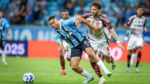 Lance de Grêmio x Flamengo pelo Brasileirão Betano 2025 (LUCAS UEBEL/GREMIO FBPA)