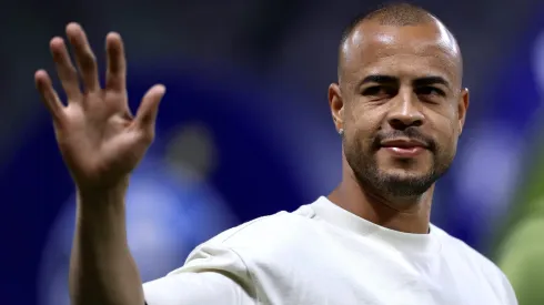 Mayke detalha treino com Vojvoda e destaca ansiedade por estreia na Vila Belmiro em Santos x Fluminense. Foto: Marcello Zambrana/AGIF
