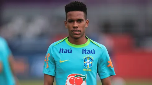 Estêvão em treino pela Seleção Brasileira