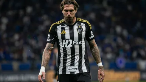 MG – BELO HORIZONTE – 18/05/2025 – BRASILEIRO A 2025, CRUZEIRO X ATLÉTICO-MG – Lyanco jogador do Atlético-MG durante partida contra o Cruzeiro no estádio Mineirão pelo campeonato Brasileiro A 2025. Foto: Fernando Moreno/AGIF