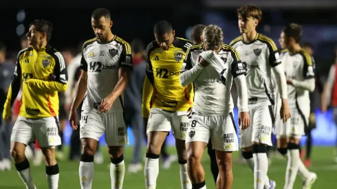 Jogadores do Atlético durante a partida contra o São Paulo no estádio Morumbis em São Paulo (SP), pelo campeonato Brasileiro A 2025. Foto: Marlon Costa/AGIF