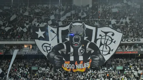 Torcida do Botafogo no Estádio Nilton Santos – Foto: Thiago Ribeiro/AGIF