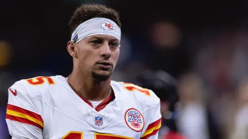 Mahomes elogia gramado do Corinthians para a NFL e exalta experiência inesquecível no Brasil. Foto: Ettore Chiereguini/AGIF
