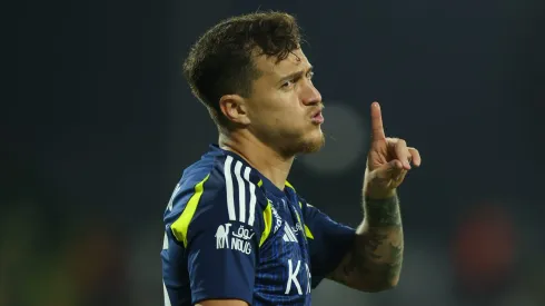 Otávio, atuando pelo Al-Nassr em partida pelo campeonato da Arábia Saudita