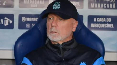 Mano Menezes será cobrado por resultados no Grêmio. Foto: Thiago Ribeiro/AGIF
