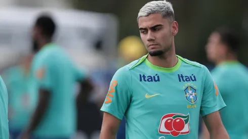 Andreas Pereira durante treinamento da Seleção Brasileira em junho de 2025 – Foto: Ettore Chiereguini/AGIF