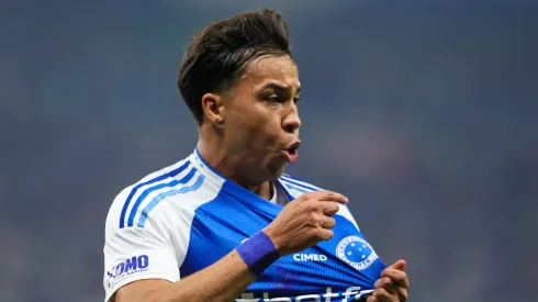 MG – BELO HORIZONTE – 11/09/2025 – COPA DO BRASIL 2025, CRUZEIRO X ATLETICO-MG – Kaio Jorge jogador do Cruzeiro comemora seu gol durante partida contra o Atletico-MG no estadio Mineirao pelo campeonato Copa Do Brasil 2025. Foto: Gilson Lobo/AGIF