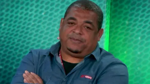 Vampeta, comentarista, ex-jogador e pentacampeão com a Seleção Brasileira