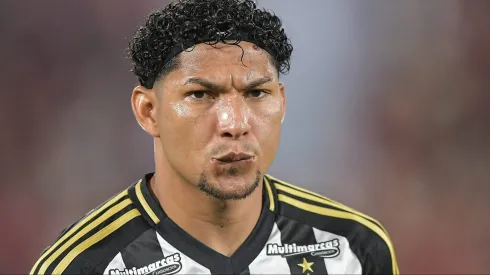 Atacante tem o futuro incerto – Foto: Thiago Ribeiro/AGIF.