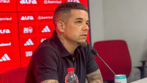 D'Alessandro em entrevista coletiva (Divulgação/X @Inter)