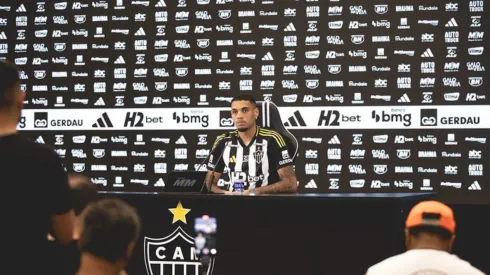 Zagueiro pode atuar de volante pelo Galo (Foto: Pedro Souza / Atlético)