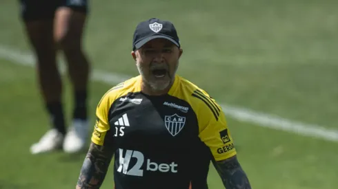 Treinador pode ter problemas em caso de vaga na semifinal da Sul-Americana (Foto: Pedro Souza / Atlético)