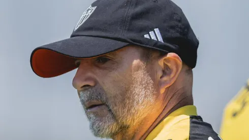 Sampaoli abordou possibilidade de treinar na Arena MRV (Foto: Pedro Souza / Atlético)