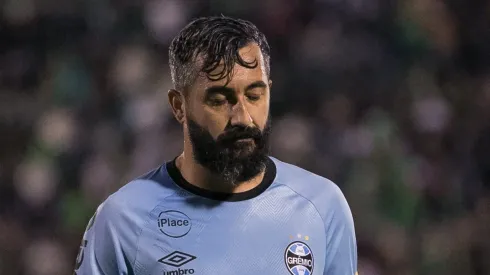 Douglas vive situação dramática.