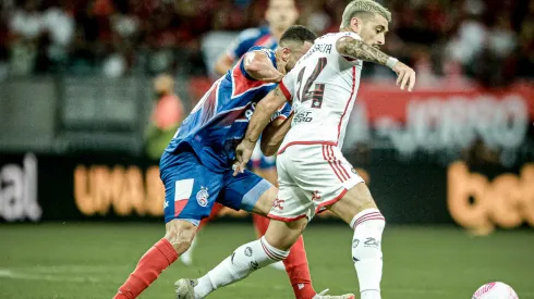 Arrascaeta em ação pelo Flamengo contra o Bahia – Foto: Jhony Pinho/AGIF