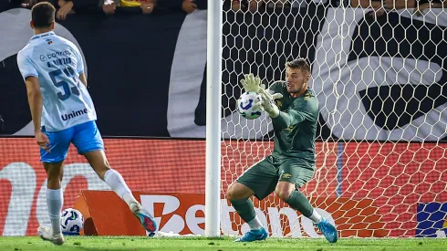 Gabriel Grando em partida contra o Bragantino (LUCAS UEBEL/GREMIO FBPA)