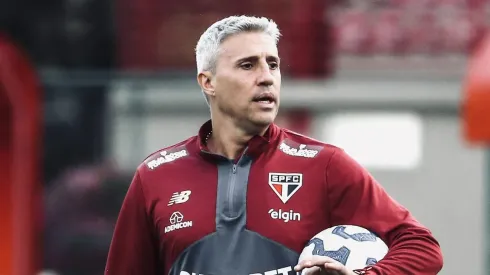 Crespo em treino no CT da Barra Funda