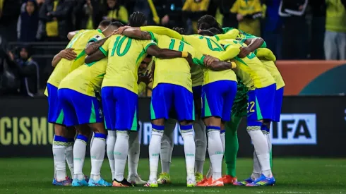 Jogadores da Seleção Brasileira antes da partida contra Paraguai pelas Eliminatórias da Copa do Mundo de 2026. Foto: Fabio Giannelli/AGIF