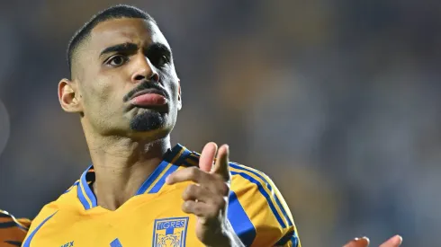 Zagueiro faz ótima temporada – Foto: Azael Rodriguez/Getty Images.