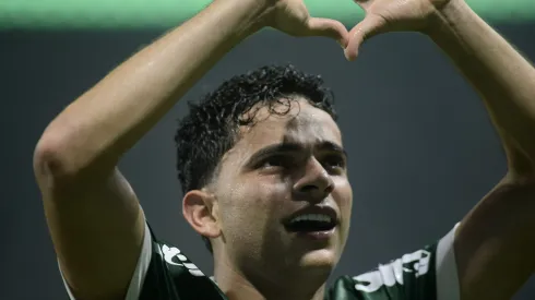 SP – SAO PAULO – 11/10/2025 – BRASILEIRO A 2025, PALMEIRAS X JUVENTUDE – Bruno Rodrigues jogador do Palmeiras comemora seu gol durante partida contra o Juventude no estadio Arena Allianz Parque pelo campeonato Brasileiro A 2025. Foto: Alan Morici/AGIF