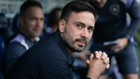 Davide Ancelotti tem baixas importantes no Botafogo – Foto: Jorge Rodrigues/AGIF