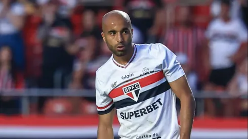 SP – SAO PAULO – 05/10/2025 – BRASILEIRO A 2025, SAO PAULO X PALMEIRAS – Lucas Moura jogador do Sao Paulo durante partida contra o Palmeiras no estadio Morumbi pelo campeonato Brasileiro A 2025. Foto: Marcello Zambrana/AGIF