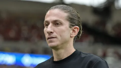 RJ – RIO DE JANEIRO – 31/08/2025 – BRASILEIRO A 2025, FLAMENGO X GREMIO – Filipe Luis tecnico do Flamengo durante partida contra o Gremio no estadio Maracana pelo campeonato Brasileiro A 2025. Foto: Thiago Ribeiro/AGIF