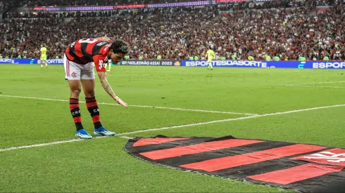RJ – RIO DE JANEIRO – 08/11/2023 – BRASILEIRO A 2023, FLAMENGO X PALMEIRAS – Pedro jogador do Flamengo comemora seu gol durante partida contra o Palmeiras no estadio Maracana pelo campeonato Brasileiro A 2023. Foto: Thiago Ribeiro/AGIF
