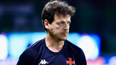 Fernando Diniz durante partida do Vasco no Brasileirão Betano – Foto: Marcello Zambrana/AGIF