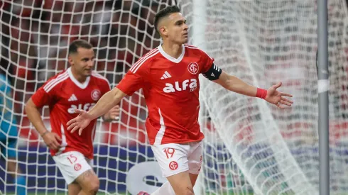 Rafael Borré, atacante do Inter em partida pelo campeonato brasileiro (Foto: Ricardo Duarte/SCI)