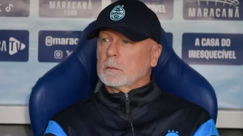 Mano Menezes tecnico do Gremio durante partida contra o Flamengo no estadio Maracana pelo campeonato Brasileiro A 2025. Foto: Thiago Ribeiro/AGIF
