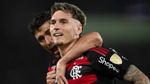 El lateral hace una gran temporada – Foto: Jorge Rodrigues/AGIF.