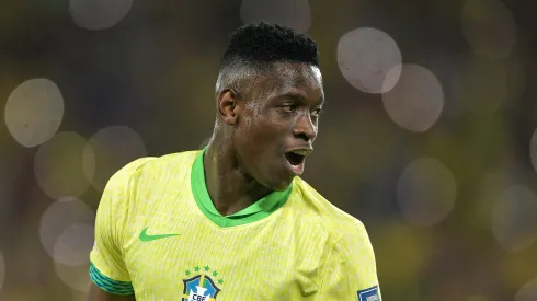 Luiz Henrique comemora seu gol pela Seleção Brasileira