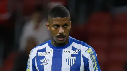 Jean Pyerre, meia ex-Grêmio