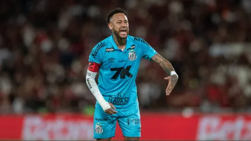 RJ – RIO DE JANEIRO – 09/11/2025 – BRASILEIRO A 2025, FLAMENGO X SANTOS – Neymar jogador do Flamengo durante partida contra o Santos no estadio Maracana pelo campeonato Brasileiro A 2025. Foto: Thiago Ribeiro/AGIF
