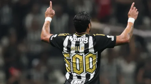 MG – BELO HORIZONTE – 12/11/2025 – BRASILEIRO A 2025, ATLETICO-MG X FORTALEZA – Hulk jogador do Atletico-MG comemora seu gol durante partida contra o Fortaleza no estadio Arena MRV pelo campeonato Brasileiro A 2025. Foto: Gilson Lobo/AGIF