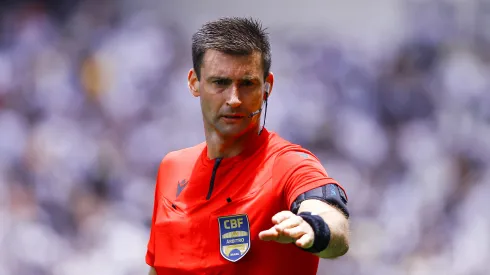 1° gol do Botafogo gerou reclamações