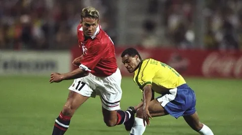 Brasil e Noruega. Foto: Stu Forster /Allsport