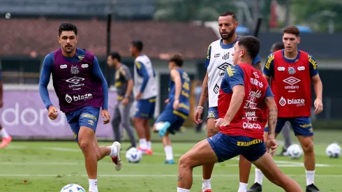 Basso durante treino pelo Peixe