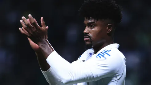 Ex-Santos, Eduardo Bauermann foi especulado no Grêmio – Foto: Abner Dourado/AGIF