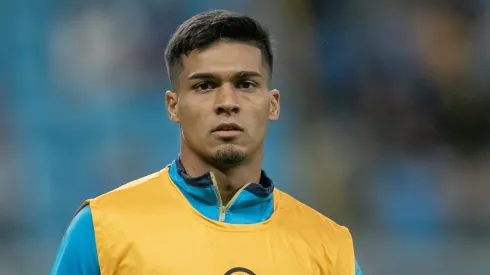 – Luís Castro irá avaliar Arezo