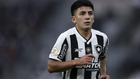 RJ – RIO DE JANEIRO – 09/11/2024 – BRASILEIRO A 2024, BOTAFOGO X CUIABA – Thiago Almada jogador do Botafogo durante partida contra o Cuiaba no estadio Engenhao pelo campeonato Brasileiro A 2024. Foto: Jorge Rodrigues/AGIF
