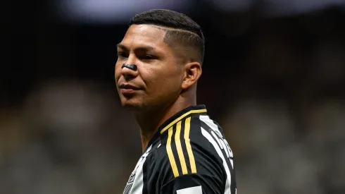 Rony se reapresentou normalmente na Cidade do Galo e desconversou sobre saída para o Santos
