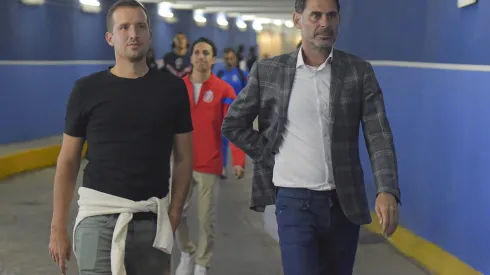 Esto es lo que hizo Fernando Hierro en Chivas para ganar respeto y cariño 
