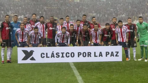 FORMADOS. Los rojiblancos se preparan para otro triunfo.
