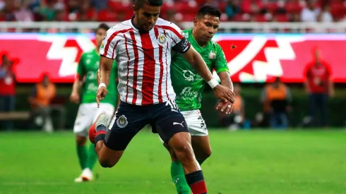 Miguel Ponce busca aprovechar sus minutos en cancha para convencer a Cardozo.
