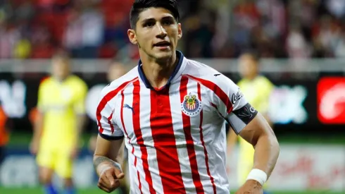 Alan Pulido se siente local en el Estadio Azteca.
